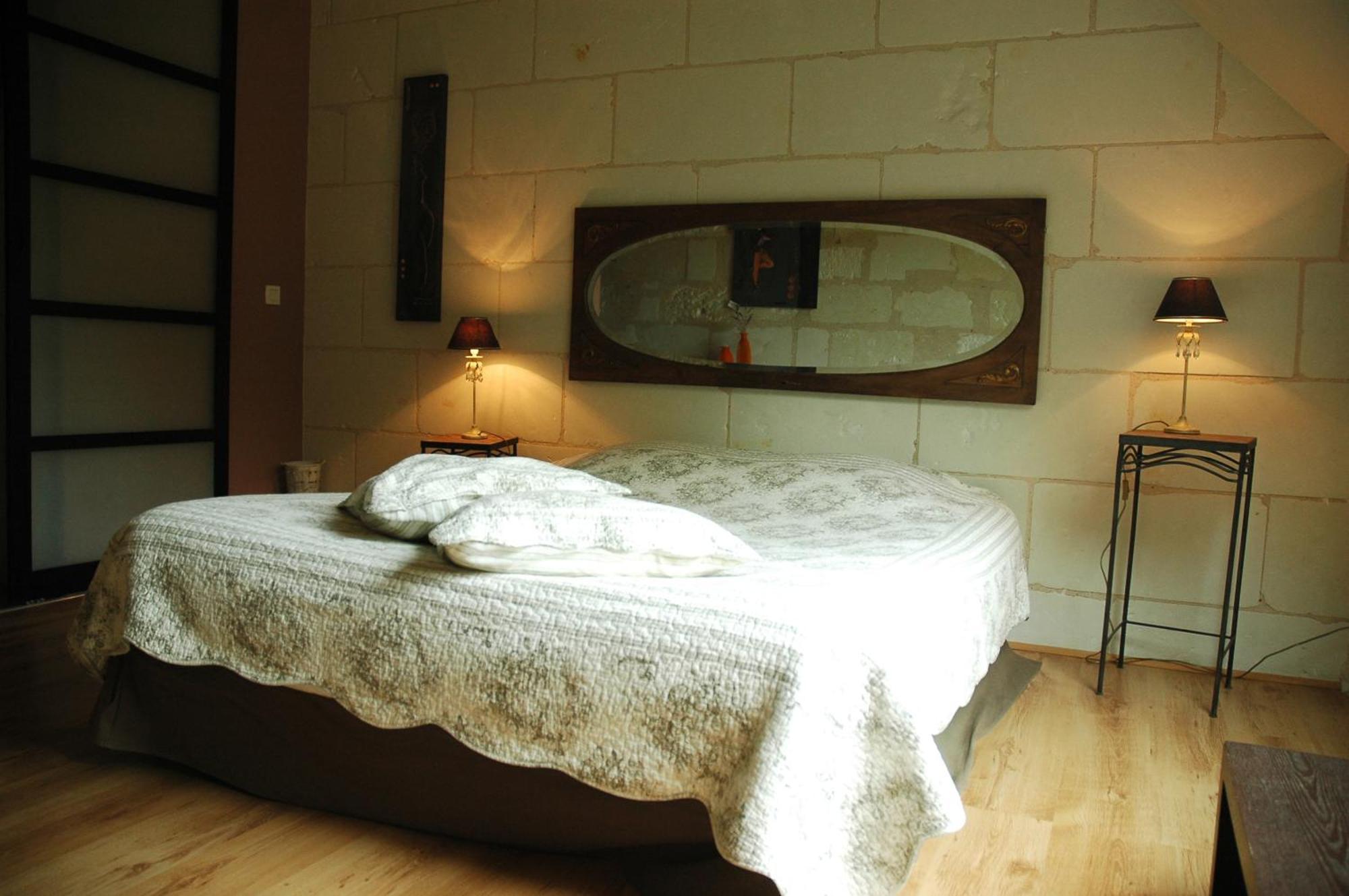 Les Pierres D'Aurele Chambres D'Hotes Saint-Georges-sur-Cher Habitación foto