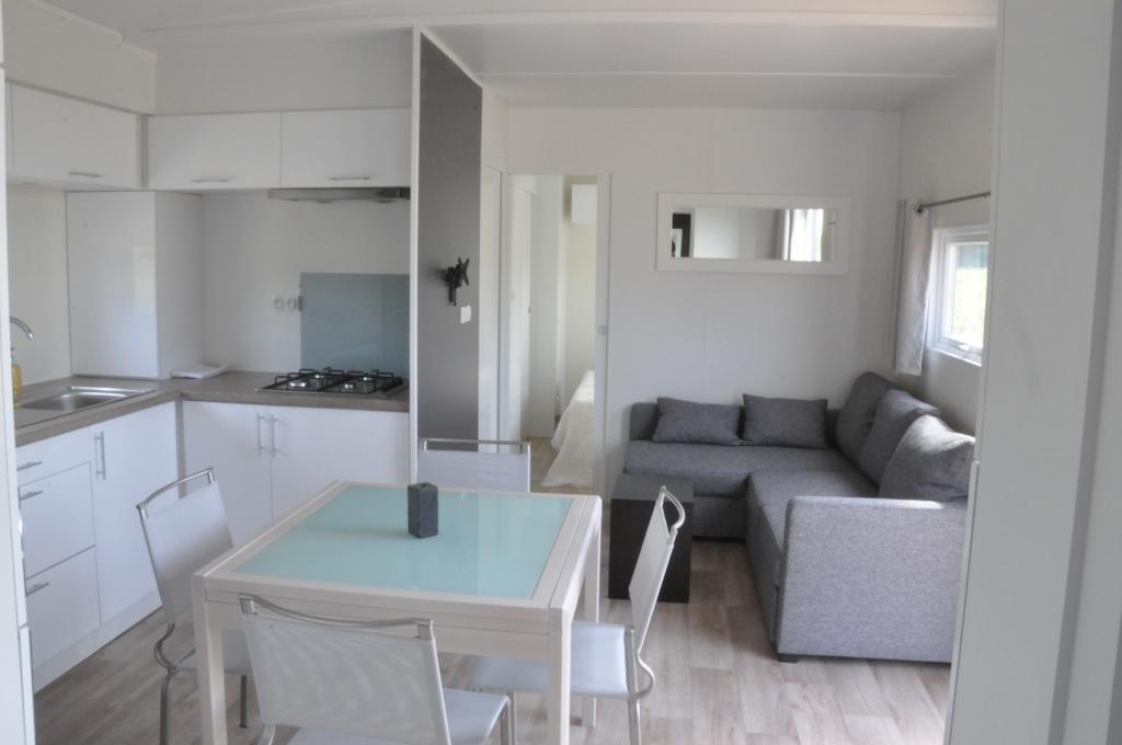 Les Pierres D'Aurele Chambres D'Hotes Saint-Georges-sur-Cher Habitación foto